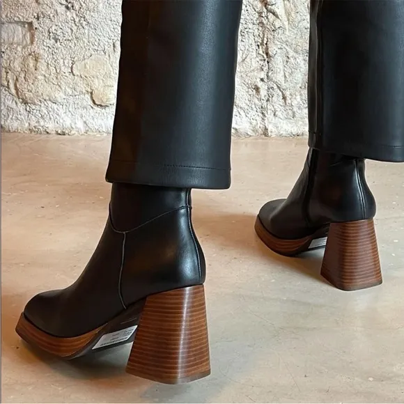 Feners La Retro Noir Black Leather Platform Boots Womens Size 40 / US 9.5
