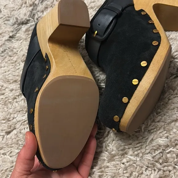 🔥🔥FIRE SALE 🔥🔥VERONICA BEARD Black Suede Clogs with Gold Accents