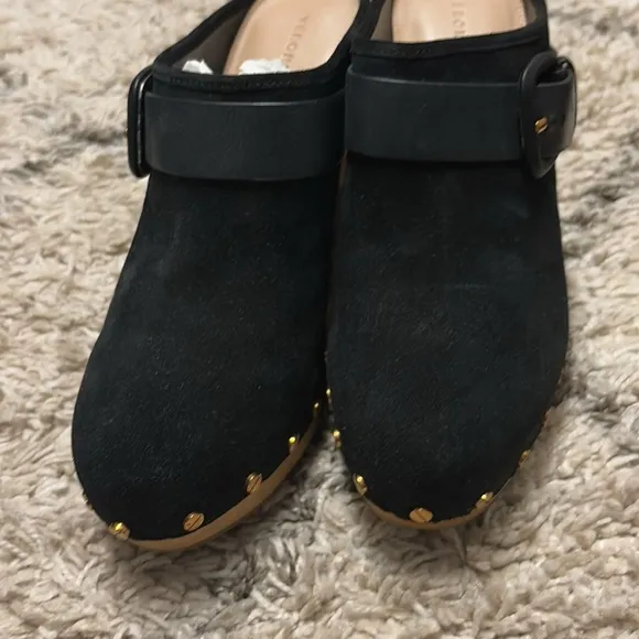 🔥🔥FIRE SALE 🔥🔥VERONICA BEARD Black Suede Clogs with Gold Accents