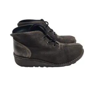 Fly London Mens suede ankle boots size  41