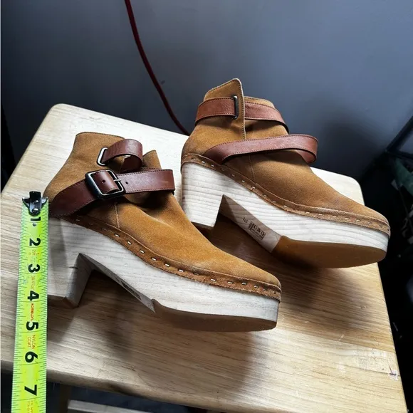 Free People Bungalow Clog Boots Size 39 Made in Indian