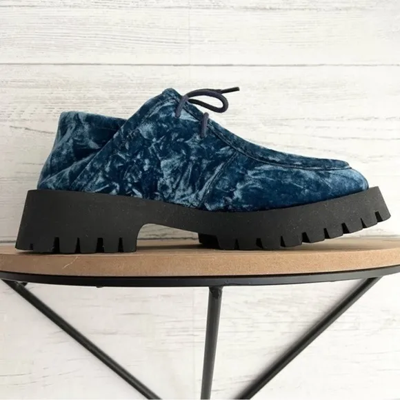Free People Convertible Velvet Oxford Shoes in Disco Indigo Blue Size 37