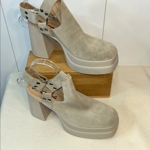 Free People Hybrid  Leather Shoes (9.5 - S4) (11 -S5)