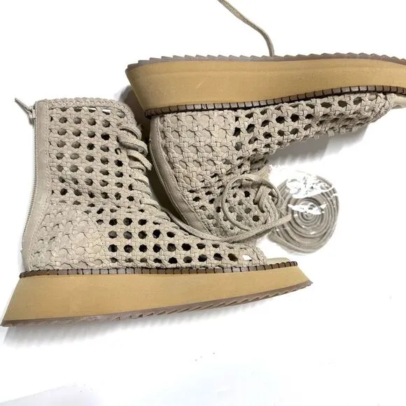 Free People Luca Lace Up Sandal in Creme Suede 7.5 NWOB
