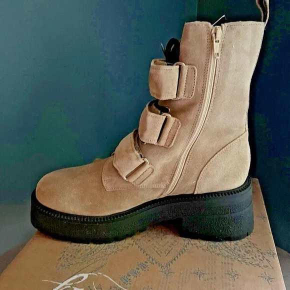 FREE PEOPLE Suede Emmet Lace Up Lug Sole Boots 39