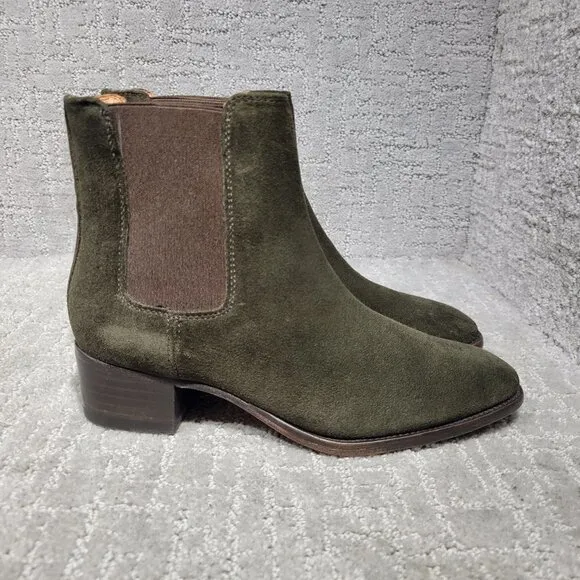 Frye Dara Women's Size 6B Olive Green Suede Elastic Gores Ankle Chelsea Boots