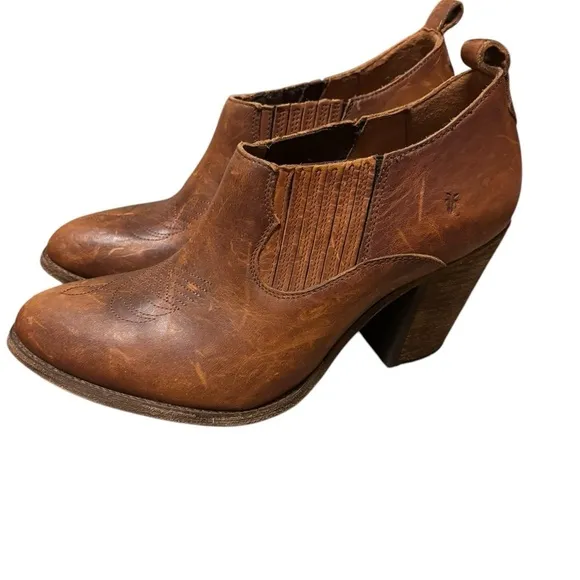 Frye Ilana Pull On Leather Women’s Shooties Booties Shoes Cognac 9 B