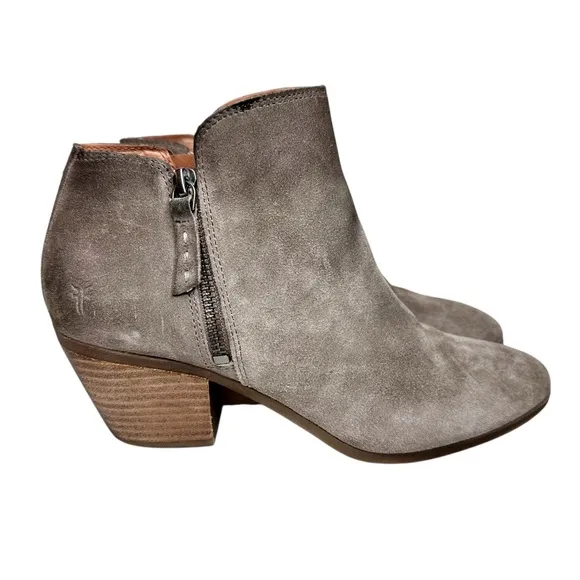 Frye Judith Ankle Booties SZ 7.5 Taupe Suede Boots