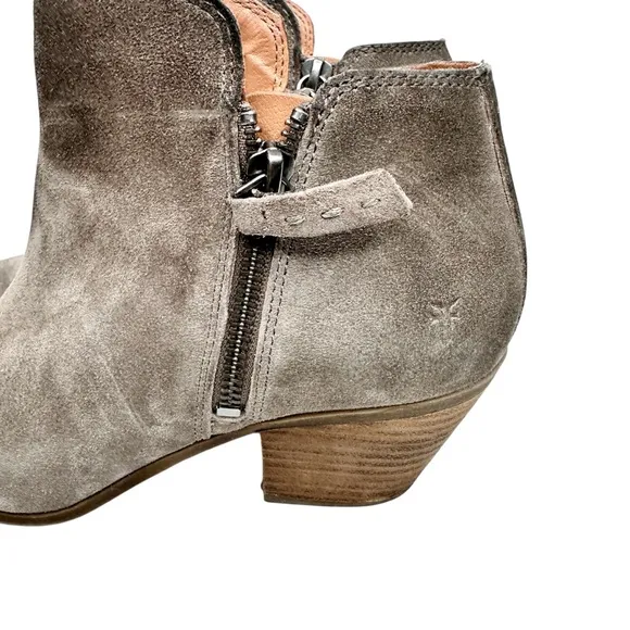 Frye Judith Ankle Booties SZ 7.5 Taupe Suede Boots