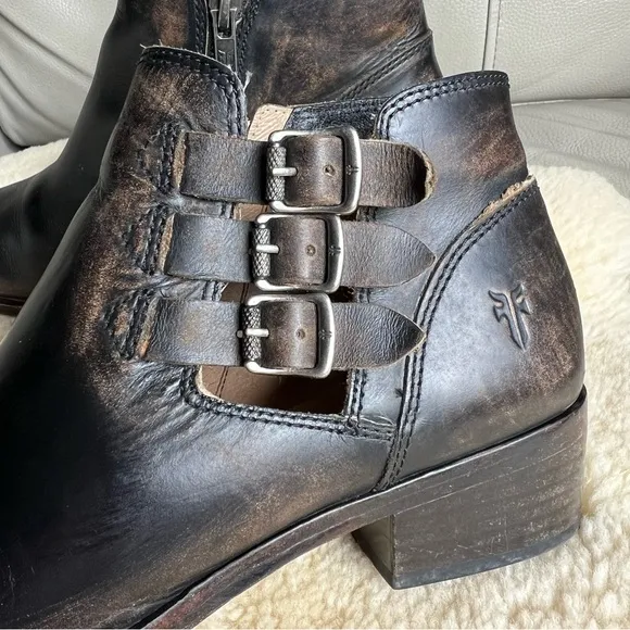 FRYE Ray Belted-STO Leather Boots Sz 8 Black Distressed Zipper Buckles Western