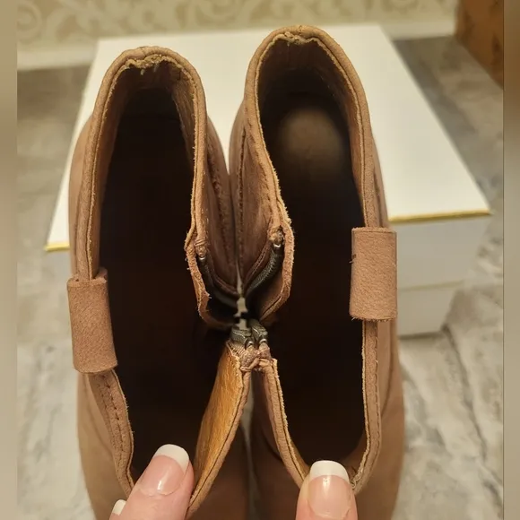 Frye Tan Ankle Boots Western Style