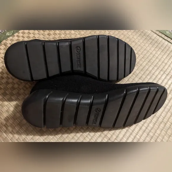 Giesswein Merino Wool Runners Shoes Black Size 48