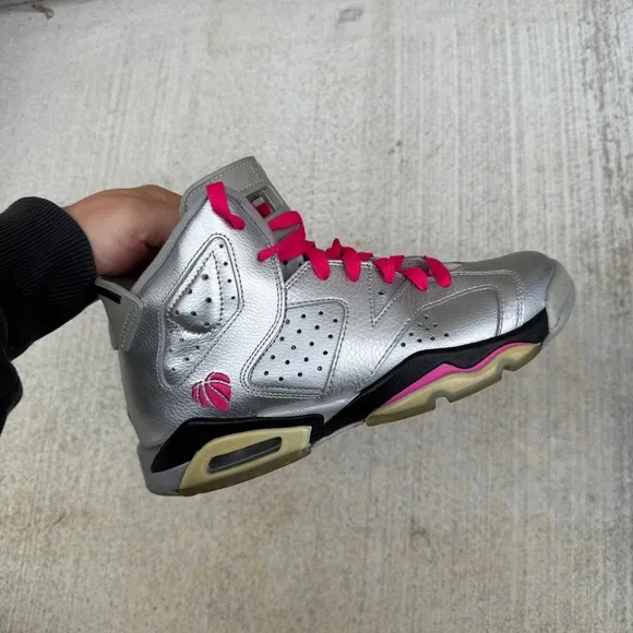 Girls Jordan 6 Retro Valentine's Day Shoes