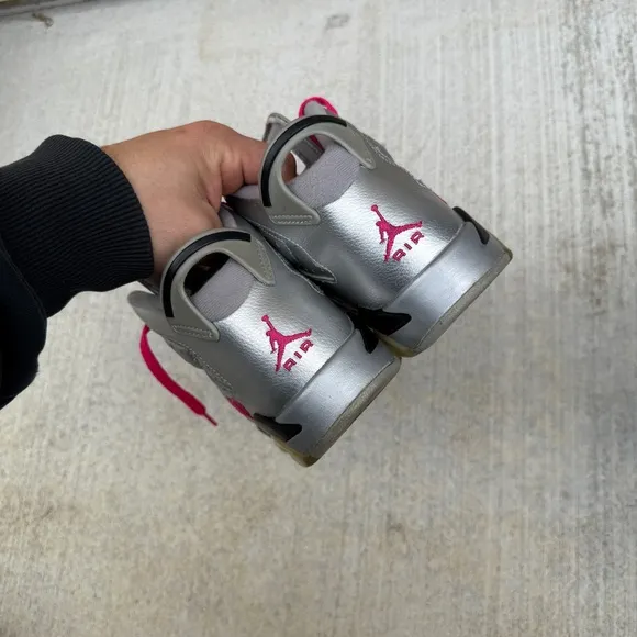 Girls Jordan 6 Retro Valentine's Day Shoes