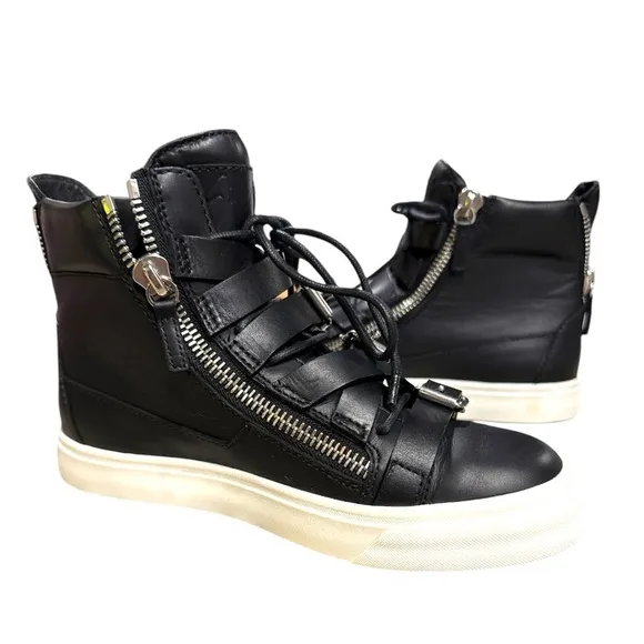 Giuseppe Zanotti Buckle Zip Sneakers – US 7/ EU 37 – Luxe Vibe