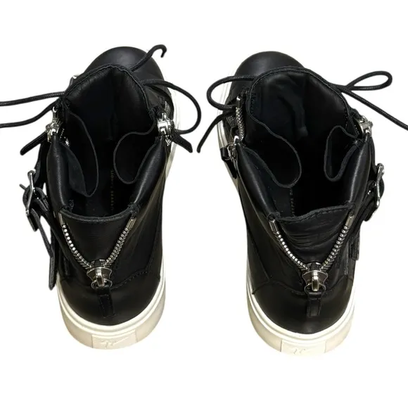 Giuseppe Zanotti Buckle Zip Sneakers – US 7/ EU 37 – Luxe Vibe