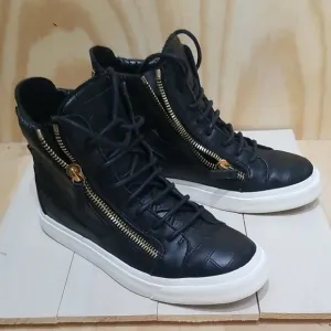 Giuseppe Zanotti   Leather Sneakers Gold Double Zipper Wmn's size 7.5 , EU 37.5