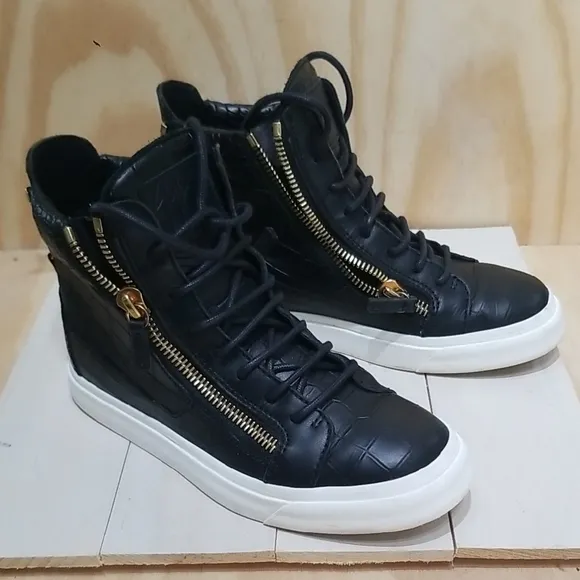 Giuseppe Zanotti   Leather Sneakers Gold Double Zipper Wmn's size 7.5 , EU 37.5