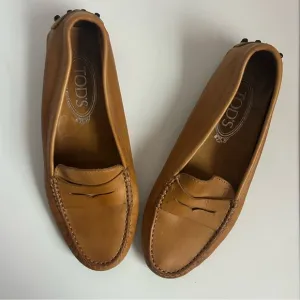 GUC Tod's Brown Leather Gommini Slip On Loafers