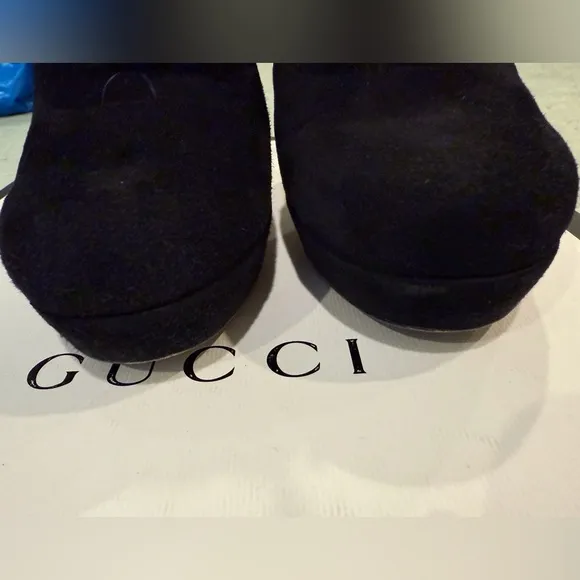 Gucci Betty Lace-Up Platform Booties Black Suede Size 39