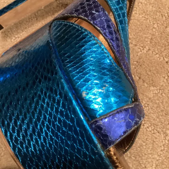 Gucci Metallic Blue Python Embossed Leather Slingback Platform Sandals Size 36