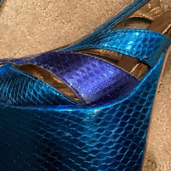 Gucci Metallic Blue Python Embossed Leather Slingback Platform Sandals Size 36