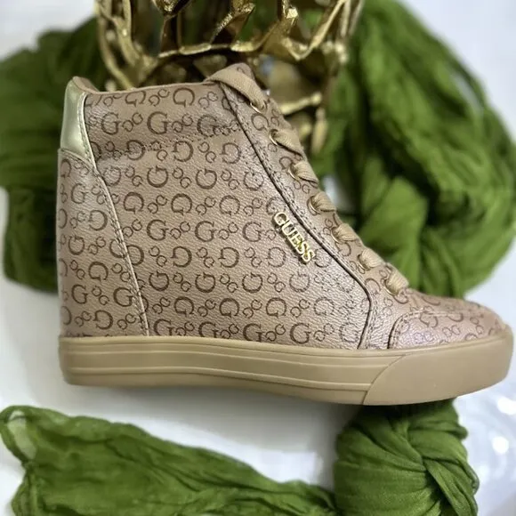 Guess Monogram Caramel Brown Boats Size: 7.5