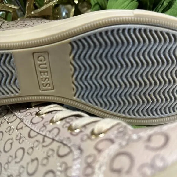 Guess Monogram Caramel Brown Boats Size: 7.5