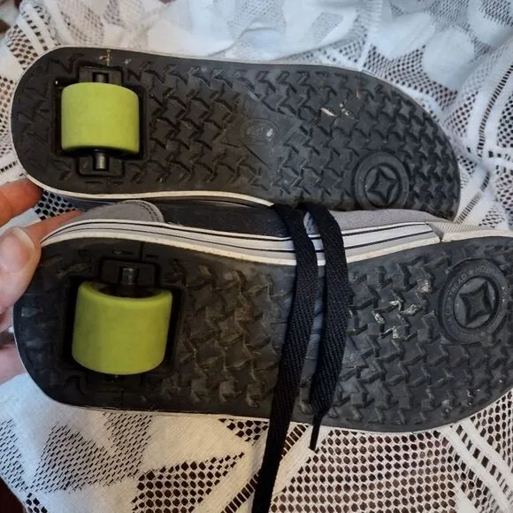 Heelys shoes