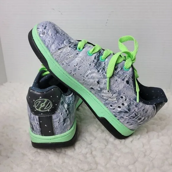 HEELYS Split Glow Wheely Skate Shoes Size 6 Glow In Dark Moon Stars