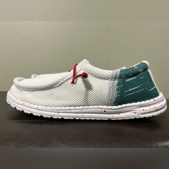Hey Dude Mexican Flag Wally Funk Break Hola Hecho Mexico HTF Shoes Size M9 W11