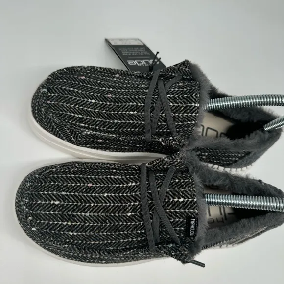 Hey Dudes Women’s‎ 5 Wendy Rise Black Herringbone Slip On Shoes 121944888