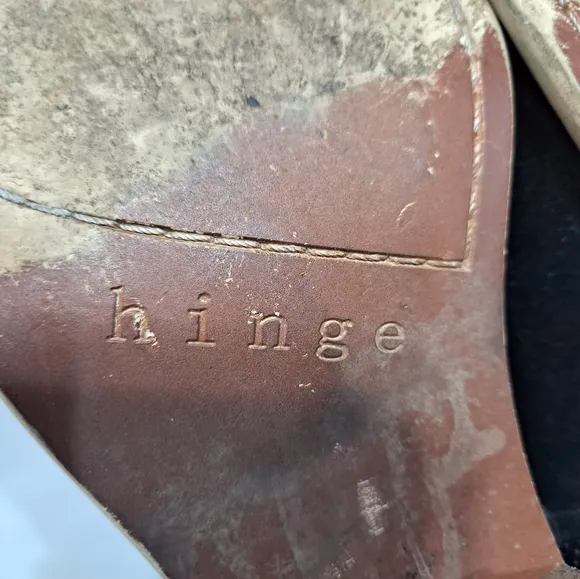 Hinge Black Suede Lea Boots