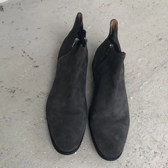 H London Chelsea boots