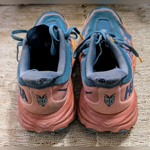 Hoka Speedgoat 5 | Women's Shoes READ
