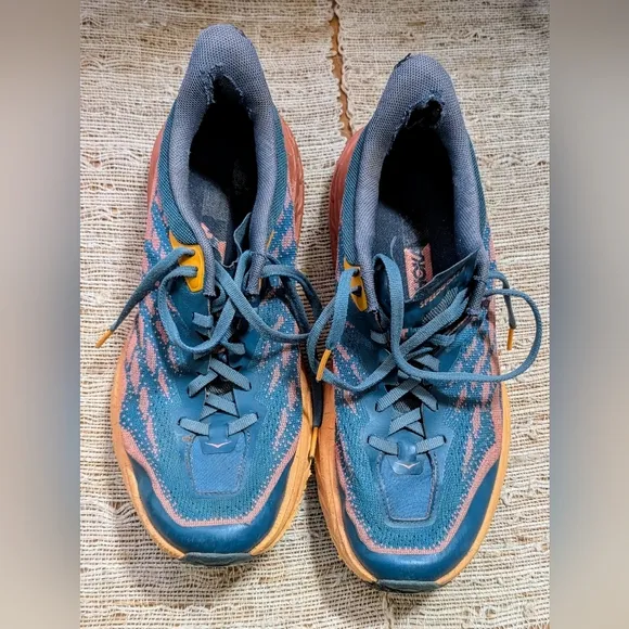 Hoka Speedgoat 5 | Women's Shoes READ