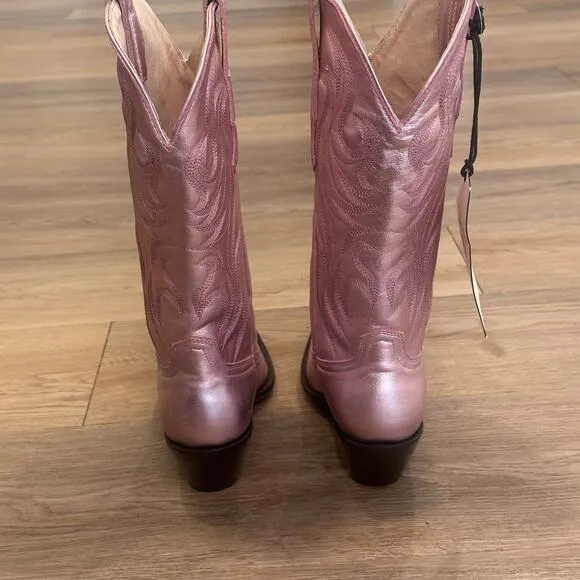 Idyllwind NWT Western Metallic Pink Boots Women’s 8.5 Cowgirl Barbie Core Rodeo