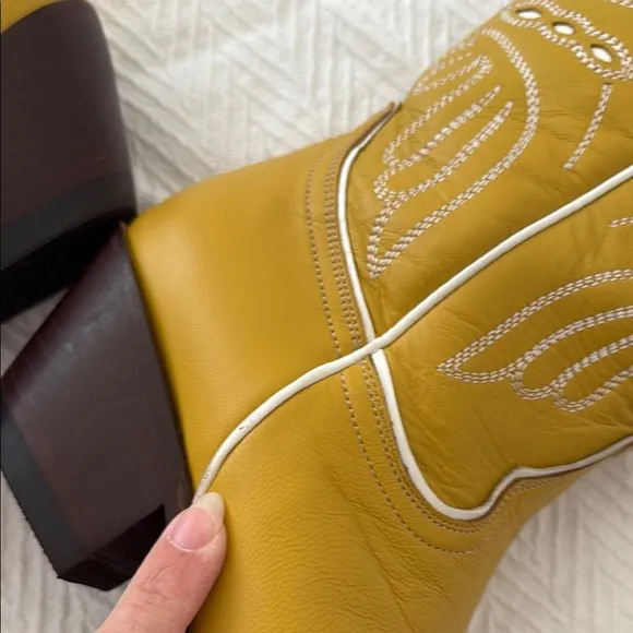 Idyllwind Yellow Heeled Boots with Classic Western cowboy boot