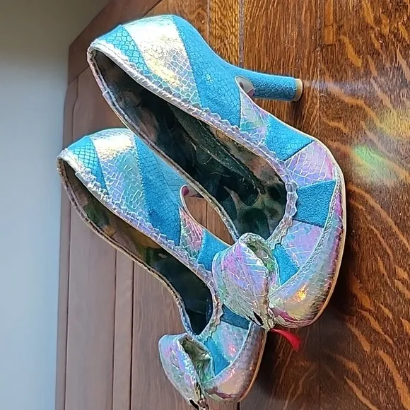 Irregular Choice Minoa cobra python snake shoes size 39 blue