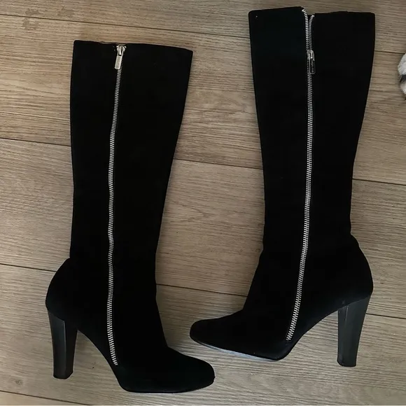 Italian High Heel Suede Boots Womens 38.5 | 7.5 Black Suede Luxury
