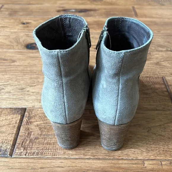 J. Crew Aggie Suede Leather Ankle Boots Booties Block Heel in Mink Size 7