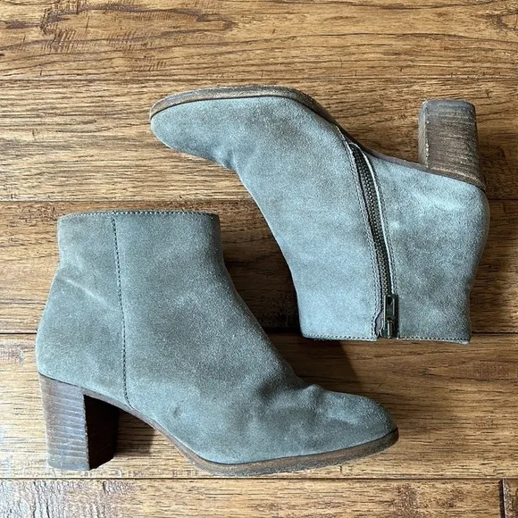 J. Crew Aggie Suede Leather Ankle Boots Booties Block Heel in Mink Size 7