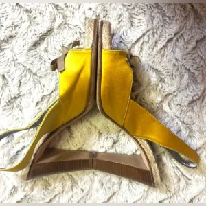 J. Crew Women's Golden Yellow Genuine Leather Cero Cuoio Made in Italy Size 10