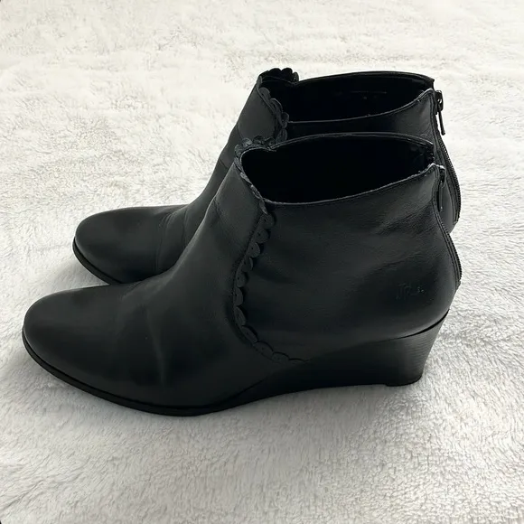 Jack Rogers Black Leather Emery Wedge Ankle Boots