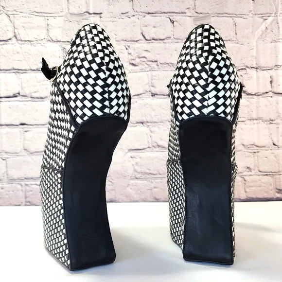 JEFFREY CAMPBELL x Urban Outfitters - black/white, heelless, approx. 7”, Size 9M
