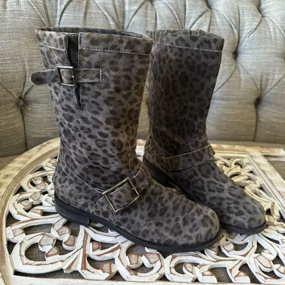 Jimmy Choo Gray Leopard Print Suede Leather Boots Women’s Size 38.5 US 8.5