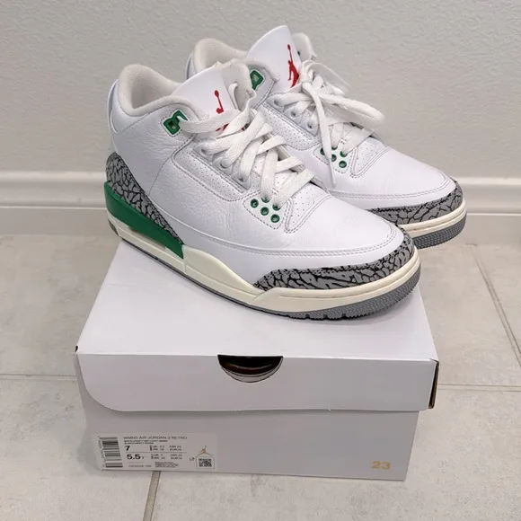 JORDAN 3 LUCKY GREEN Size 9W 7.5M