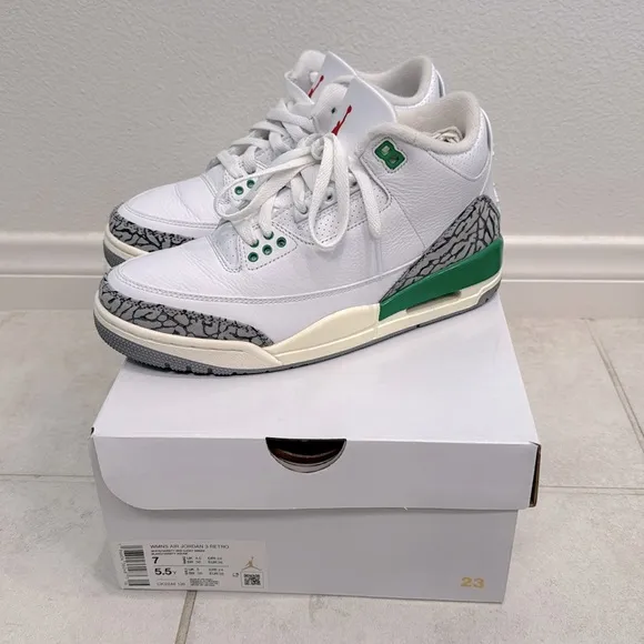 JORDAN 3 LUCKY GREEN Size 9W 7.5M