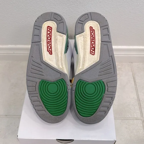 JORDAN 3 LUCKY GREEN Size 9W 7.5M