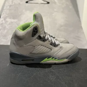 Jordan 5 Retro Green Bean Youth 6Y Silver Green Bean DQ3734-003 Basketball Shoes